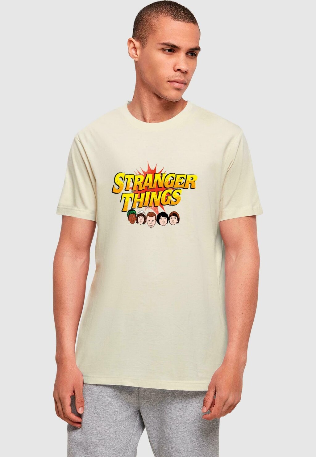 Футболка с принтом STRANGER THINGS COMIC HEADS ABSOLUTE CULT, песочный
Футболка с принтом STRANGER THINGS COMIC HEADS ABSOLUTE CULT, песочный