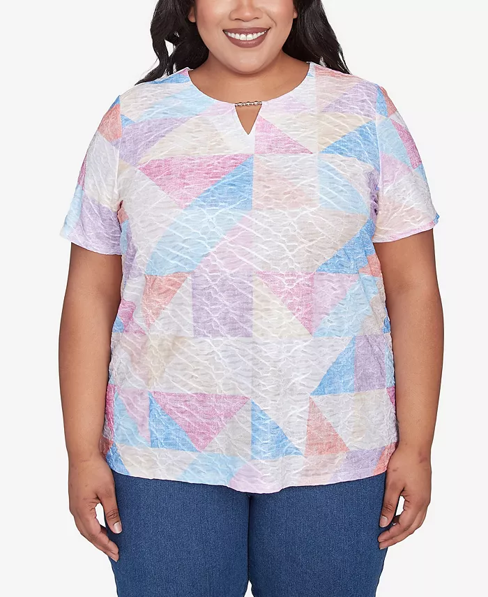 Топ с круглым вырезом и геометрическим узором в стиле пэчворк больших размеров Alfred Dunner, мультиколор
Топ с круглым вырезом и геометрическим узором в стиле пэчворк больших размеров Alfred Dunner, мультиколор