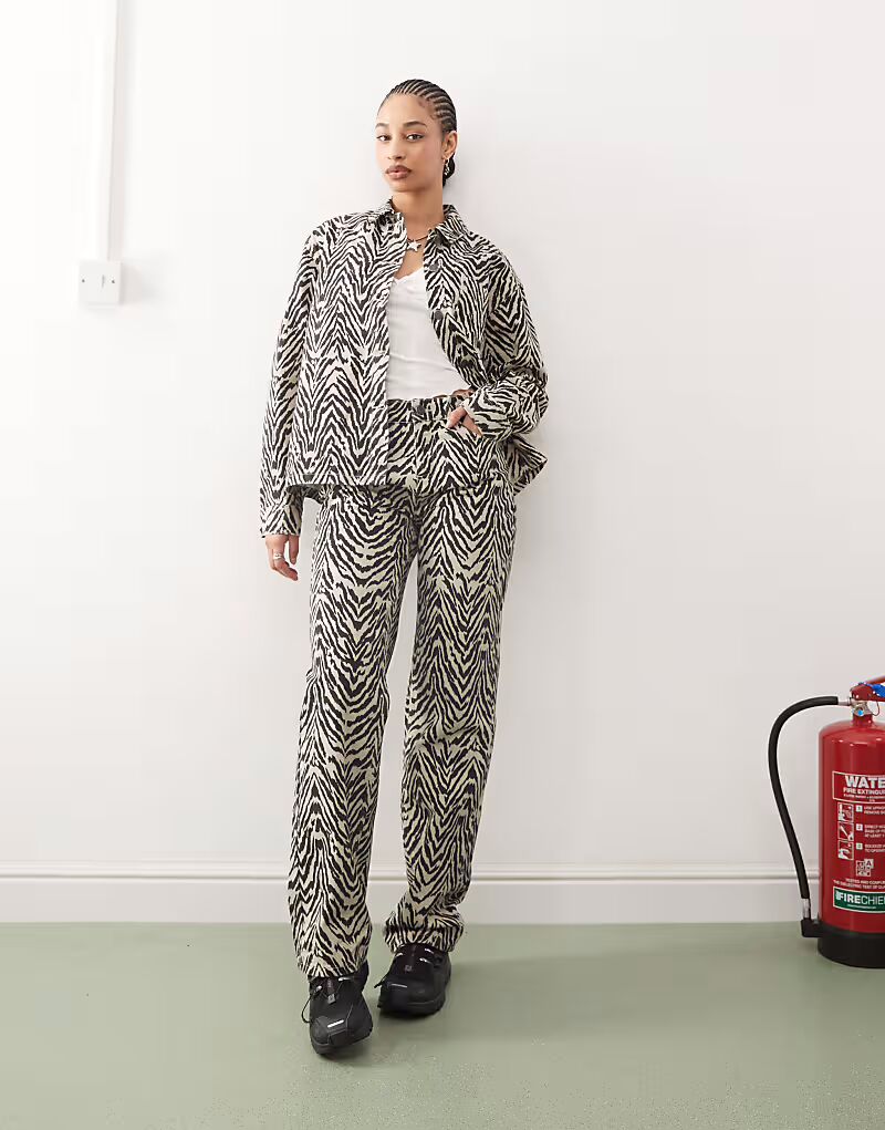 Джинсы Marley с широкими штанинами Noisy May, черный
Джинсы Marley с широкими штанинами Noisy May, черный