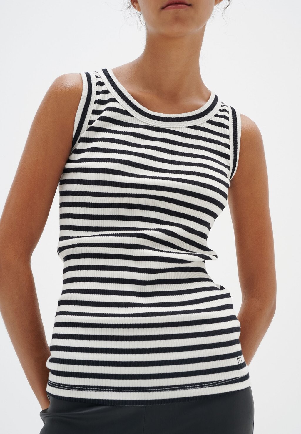 Топ DAGNA STRIPED TANK InWear, черный
Топ DAGNA STRIPED TANK InWear, черный