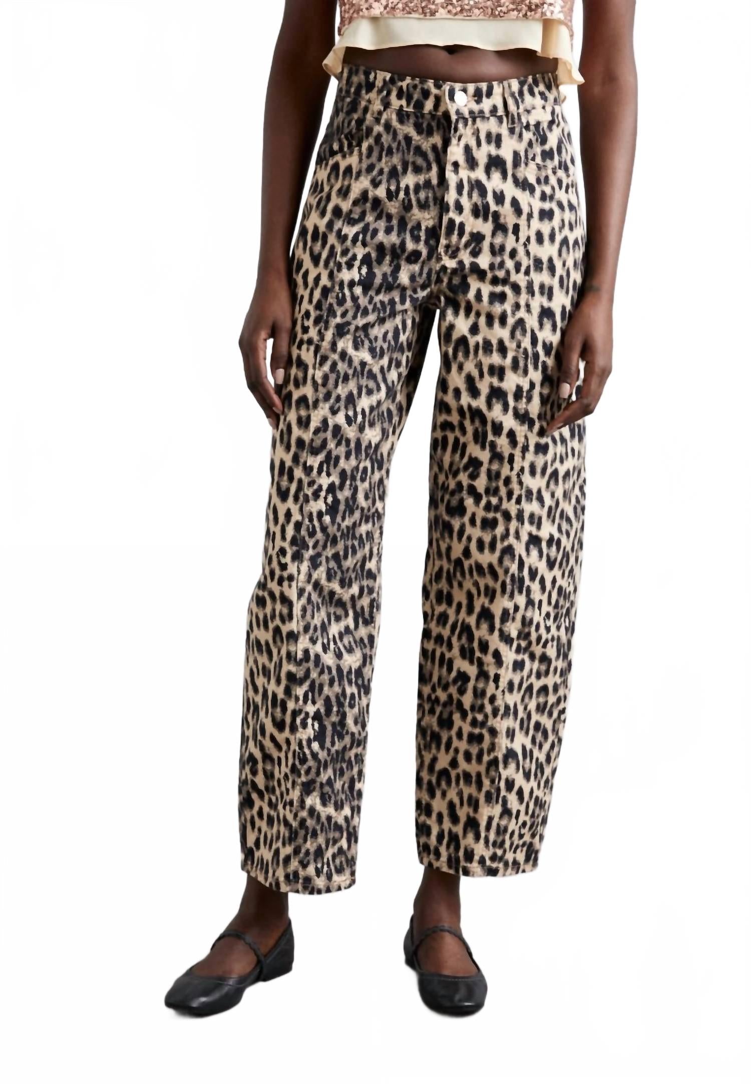 Налана Прямые джинсы в леопардовом принте BAUM UND PFERDGARTEN
Налана Прямые джинсы в леопардовом принте BAUM UND PFERDGARTEN