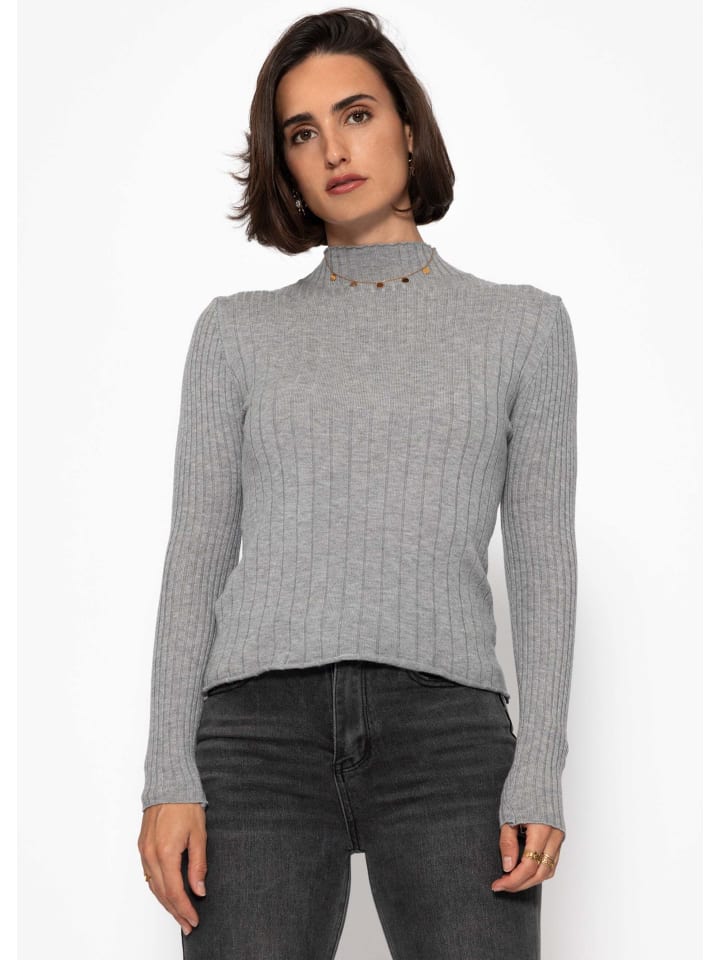 Топ из трикотажной ткани в рубчик с воротником-стойкой серого цвета SASSYCLASSY
Топ из трикотажной ткани в рубчик с воротником-стойкой серого цвета SASSYCLASSY