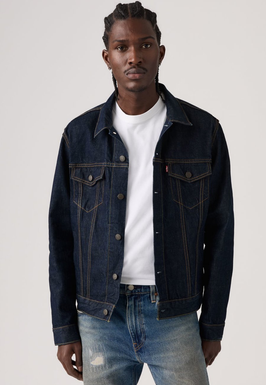 Куртка Levi's THE TRUCKER, Wash It Out Rinse T/Dark-Blue Denim
Куртка Levi's THE TRUCKER, Wash It Out Rinse T/Dark-Blue Denim