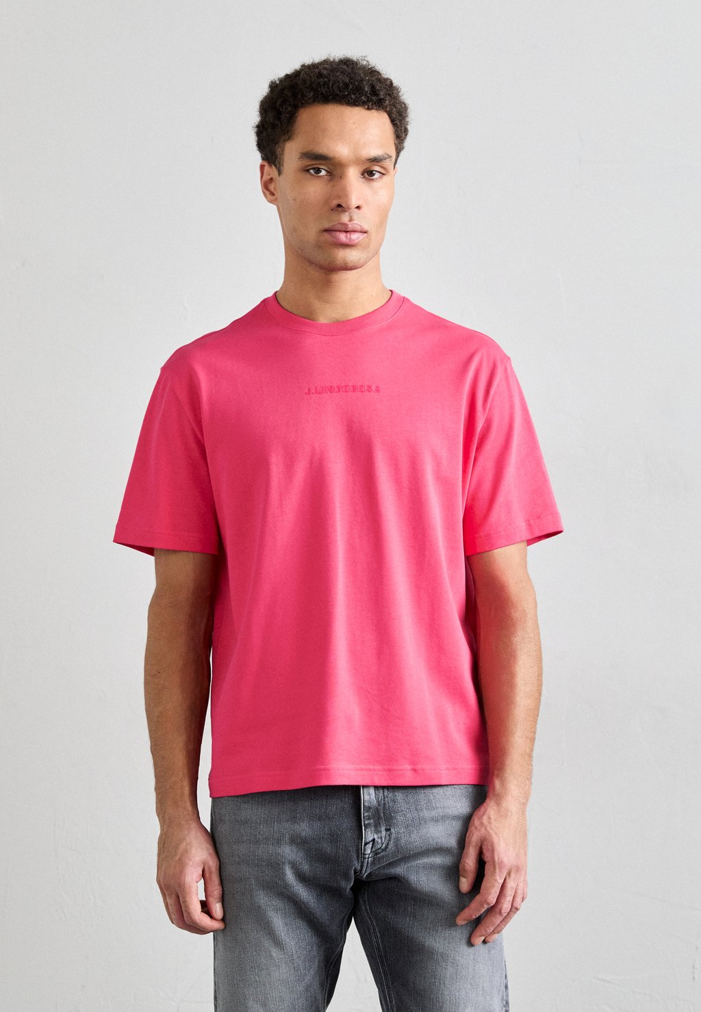 Базовая футболка HALE HEAVY LOGO J.LINDEBERG, фуксия
Базовая футболка HALE HEAVY LOGO J.LINDEBERG, фуксия