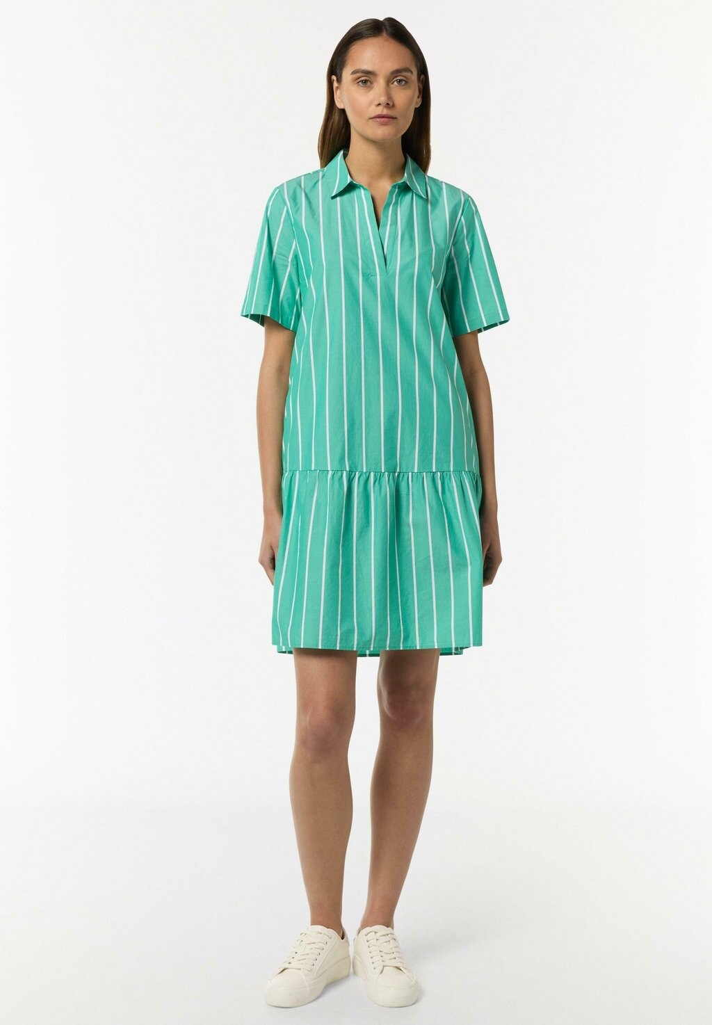 Повседневное платье Mit -Ausschnitt comma casual identity, зеленое
Повседневное платье Mit -Ausschnitt comma casual identity, зеленое