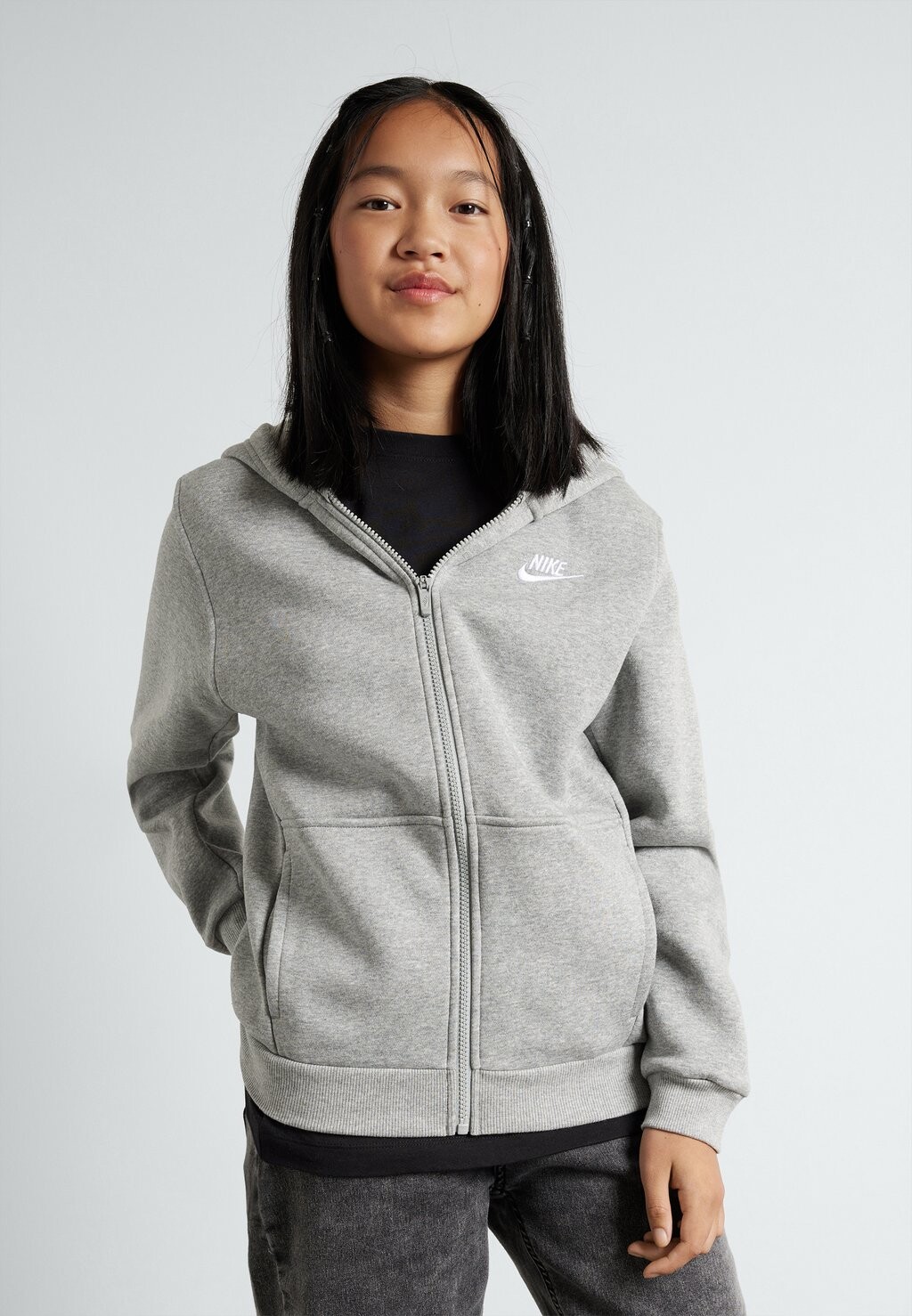 Толстовка на молнии Club Unisex Nike, цвет dark grey heather/base grey/white
Толстовка на молнии Club Unisex Nike, цвет dark grey heather/base grey/white