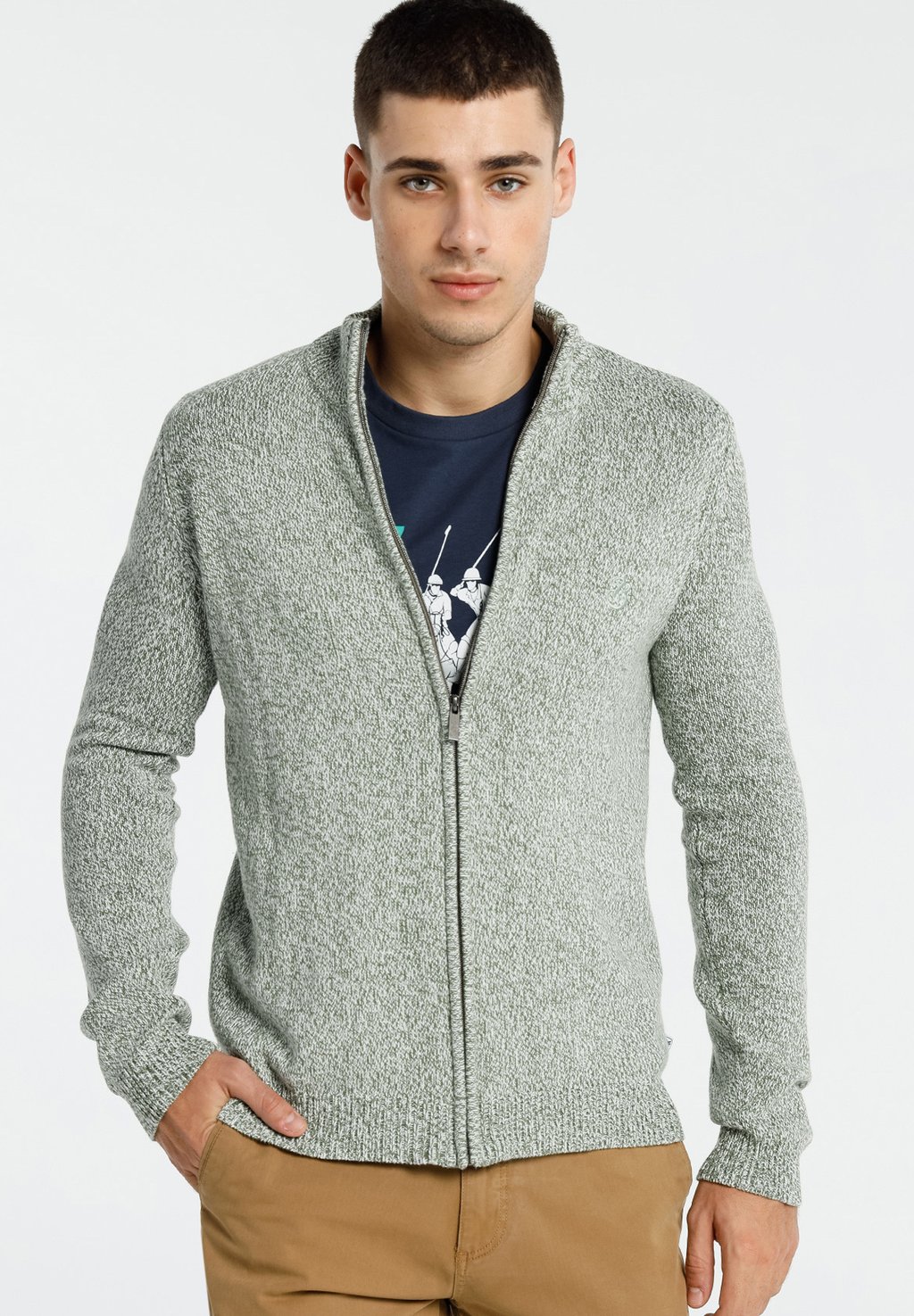 Кардиган REIBVERSCHLUSS BENDORFF, зеленый
Кардиган REIBVERSCHLUSS BENDORFF, зеленый