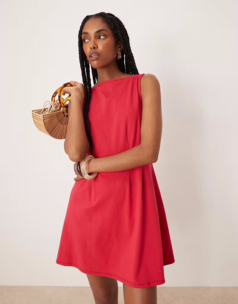 Мини-платье без рукавов со швами ASOS DESIGN красного цвета
Мини-платье без рукавов со швами ASOS DESIGN красного цвета