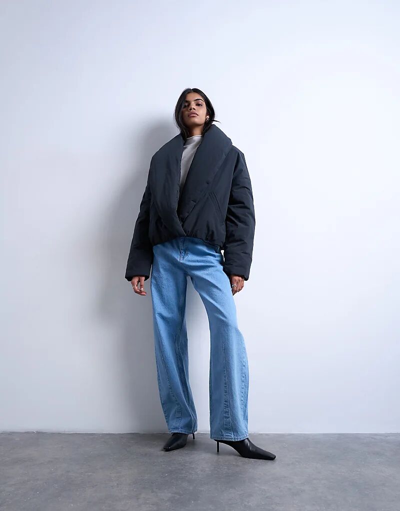 Утепленная куртка-шаль Topshop черного цвета с потертостями
Утепленная куртка-шаль Topshop черного цвета с потертостями