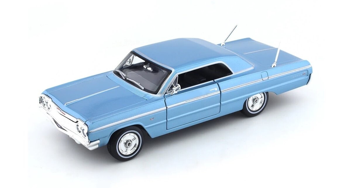 MAISTO Chevrolet Impala 1964 1/26 32908
MAISTO Chevrolet Impala 1964 1/26 32908
