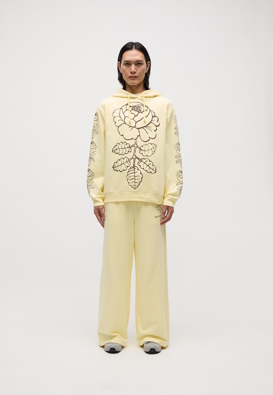 Худи Marimekko SANOMA VIHKIRUUSU PLACEMENT HOODIE UNISEX, Light Yellow/Dark Brown/Light Yellow
Худи Marimekko SANOMA VIHKIRUUSU PLACEMENT HOODIE UNISEX, Light Yellow/Dark Brown/Light Yellow