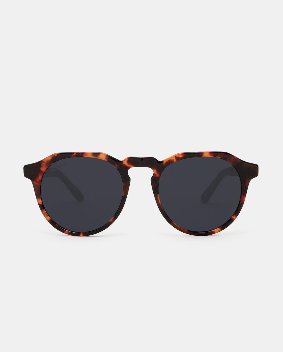 Солнцезащитные очки в круглой оправе из ацетата Havana Hawkers, коричневый
Солнцезащитные очки в круглой оправе из ацетата Havana Hawkers, коричневый