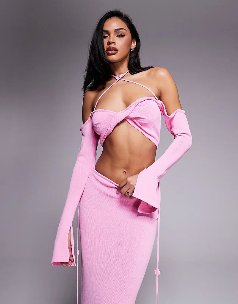 Вязаный укороченный топ Wanderdoll Ophelia с завязками на шее и перекрученным передом в нежно-розовом цвете
Вязаный укороченный топ Wanderdoll Ophelia с завязками на шее и перекрученным передом в нежно-розовом цвете