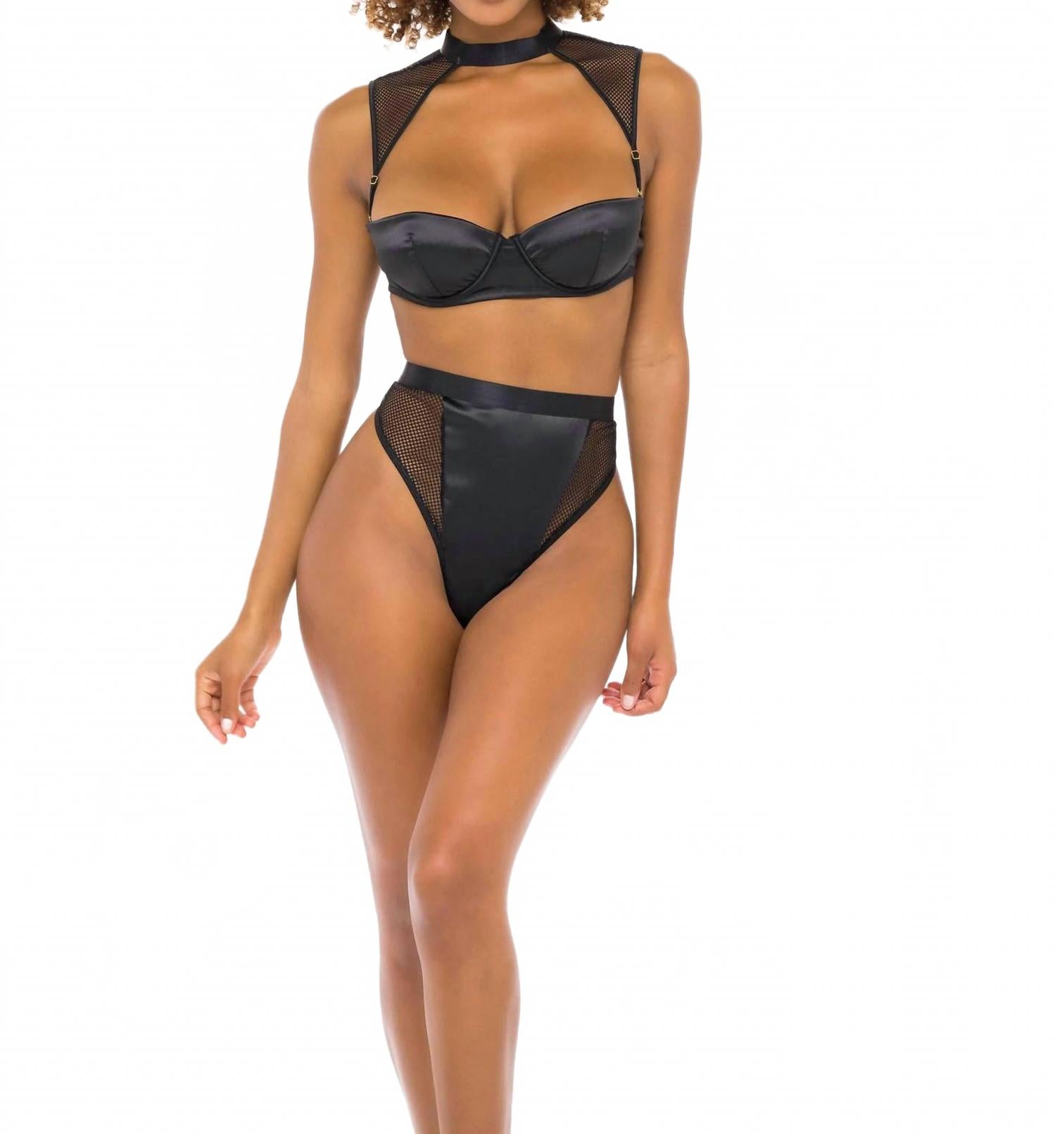 Двойной комплект бюстгальтера Josephine в черном цвете Oh La La Cheri
Двойной комплект бюстгальтера Josephine в черном цвете Oh La La Cheri