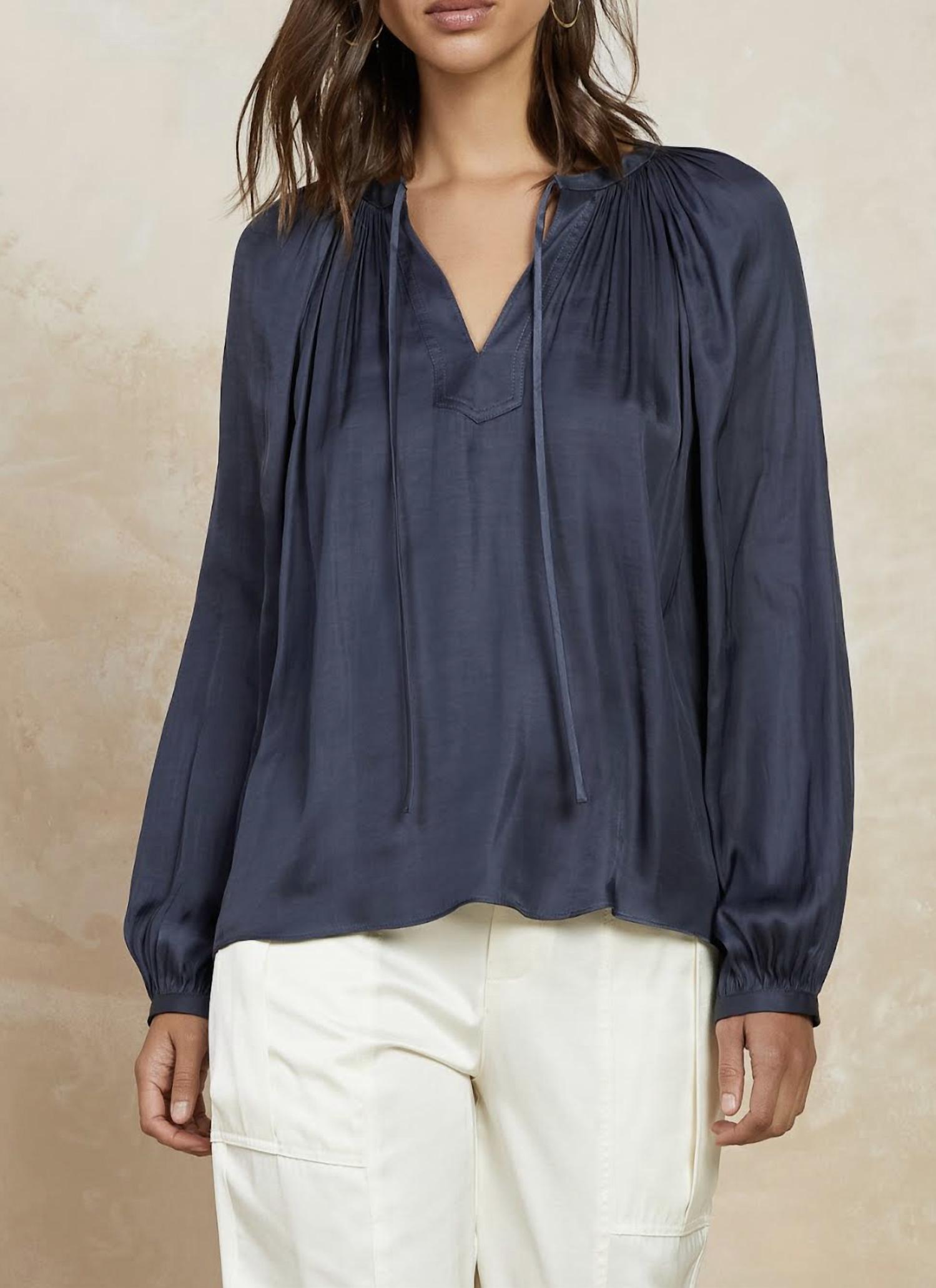 Топ с длинными рукавами и разрезом на горловине стального синего цвета current air
Топ с длинными рукавами и разрезом на горловине стального синего цвета current air