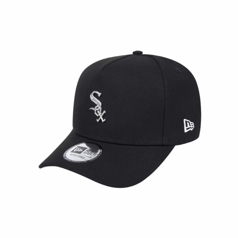 New Era Бейсболка металлическая унисекс черная, Black
New Era Бейсболка металлическая унисекс черная, Black