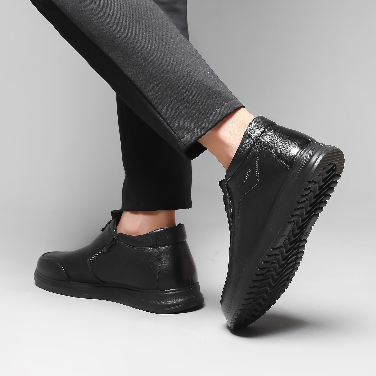 Мужские ботинки Men"s Casual Men Mid-Top, черный Sobb
Мужские ботинки Men"s Casual Men Mid-Top, черный Sobb