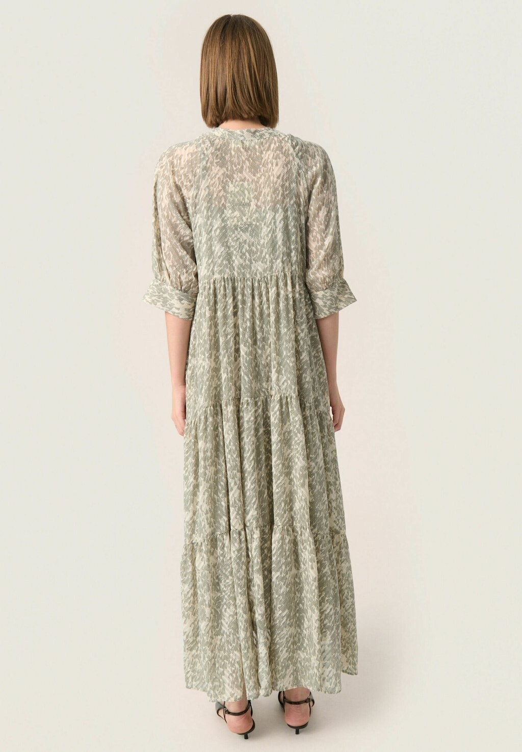 Платье макси OSAKA Soaked in Luxury, мультиколор
Платье макси OSAKA Soaked in Luxury, мультиколор