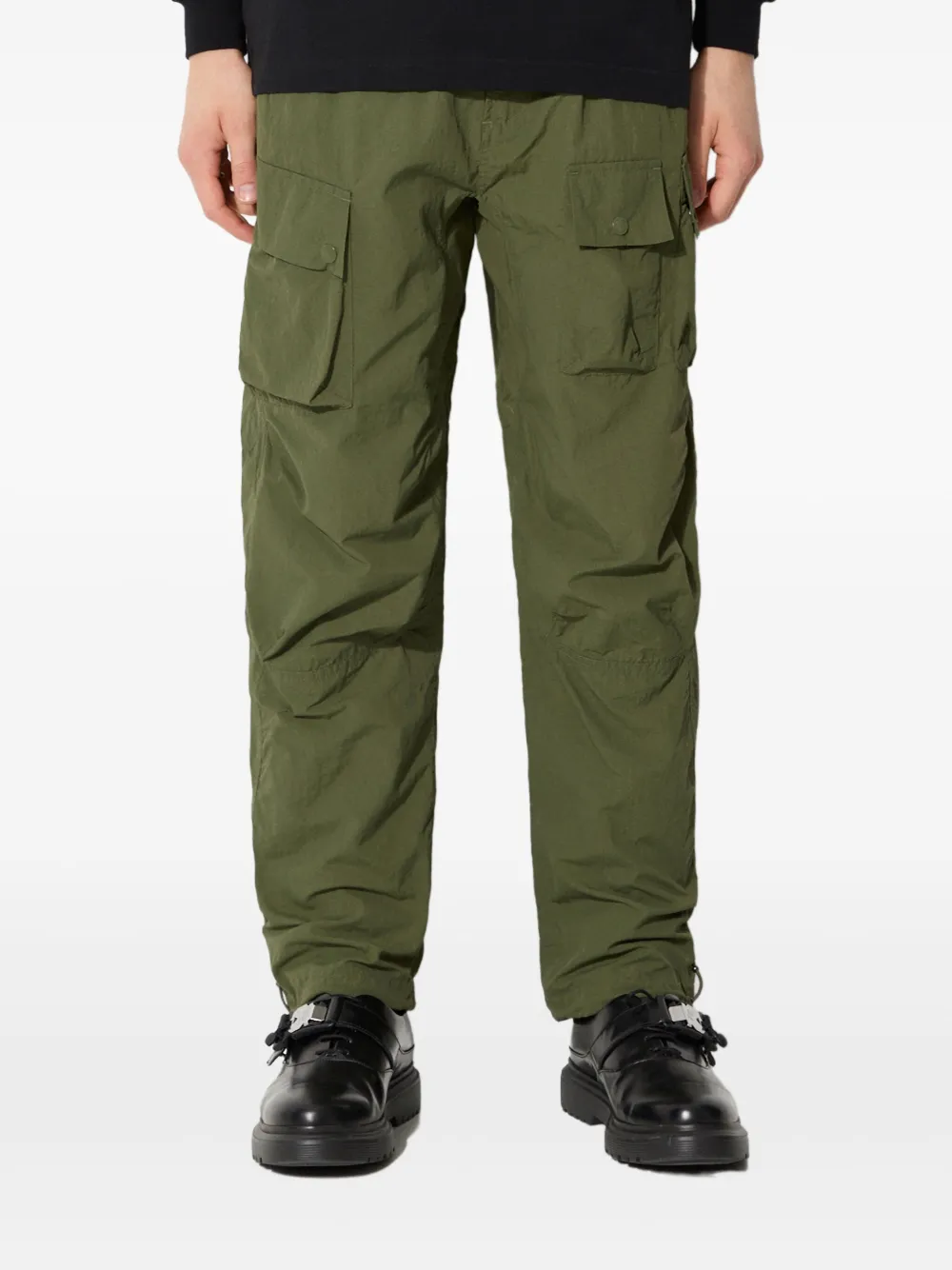 Брюки-карго с множеством карманов Maharishi, зеленый 
Брюки-карго с множеством карманов Maharishi, зеленый