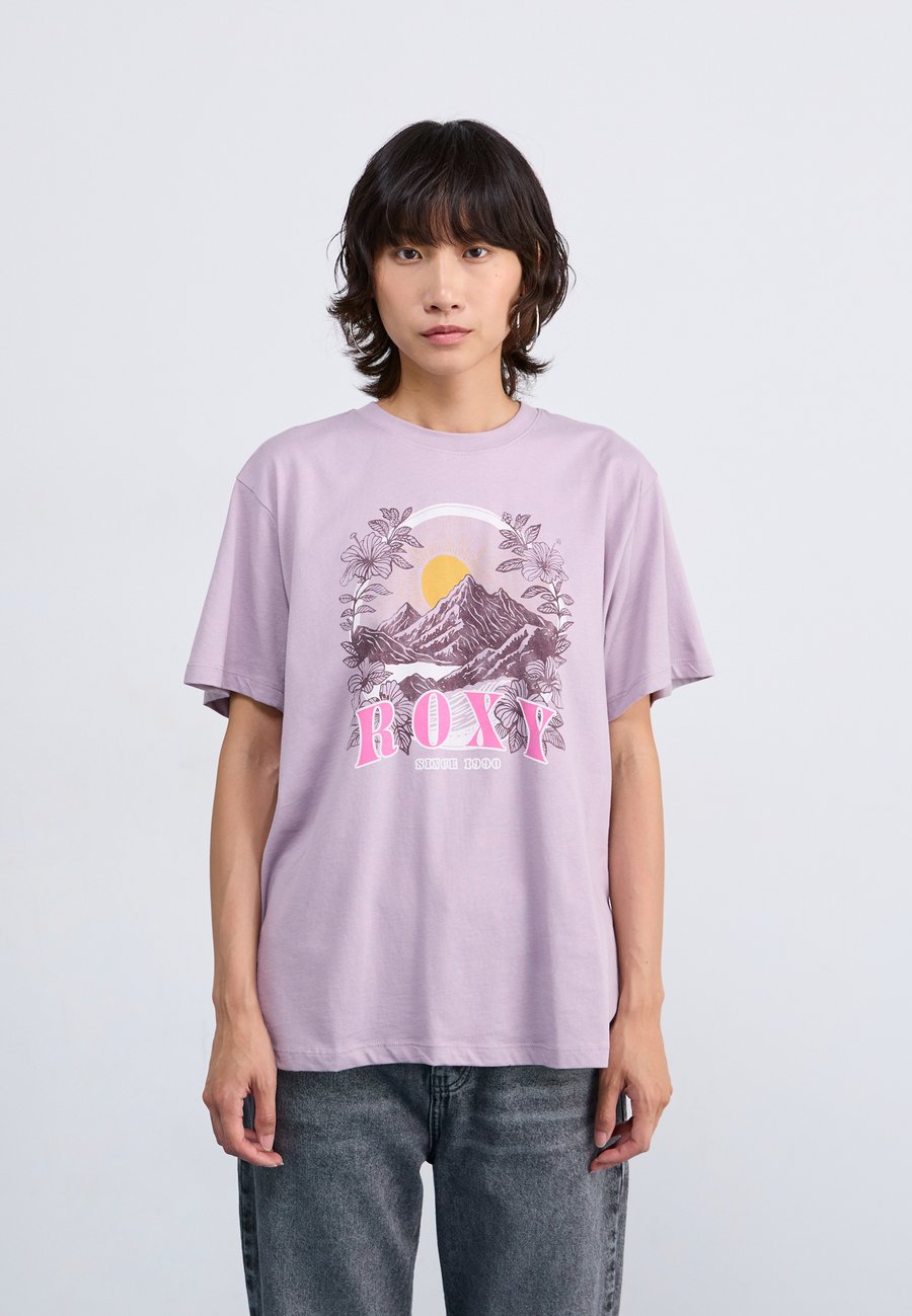 Футболка Roxy HANGLOOSE POSTER, Nirvana/Lilac
Футболка Roxy HANGLOOSE POSTER, Nirvana/Lilac