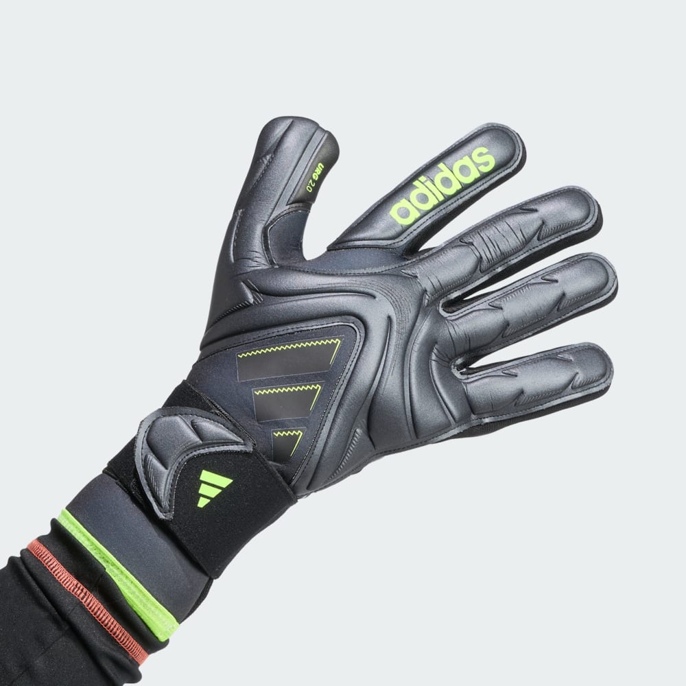 Футбольные перчатки Adidas Copa Pro Goalkeeper Gloves, цвет Black/Carbon/Lucid Lemon
Футбольные перчатки Adidas Copa Pro Goalkeeper Gloves, цвет Black/Carbon/Lucid Lemon