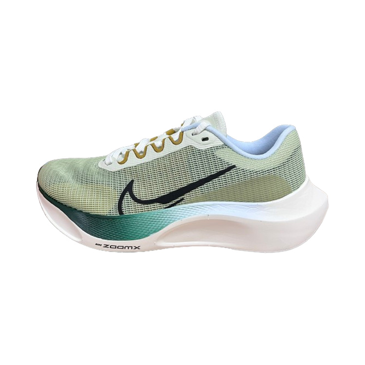 Nike Zoom Fly 5 "Honey Dew" в цвете матча
Nike Zoom Fly 5 "Honey Dew" в цвете матча