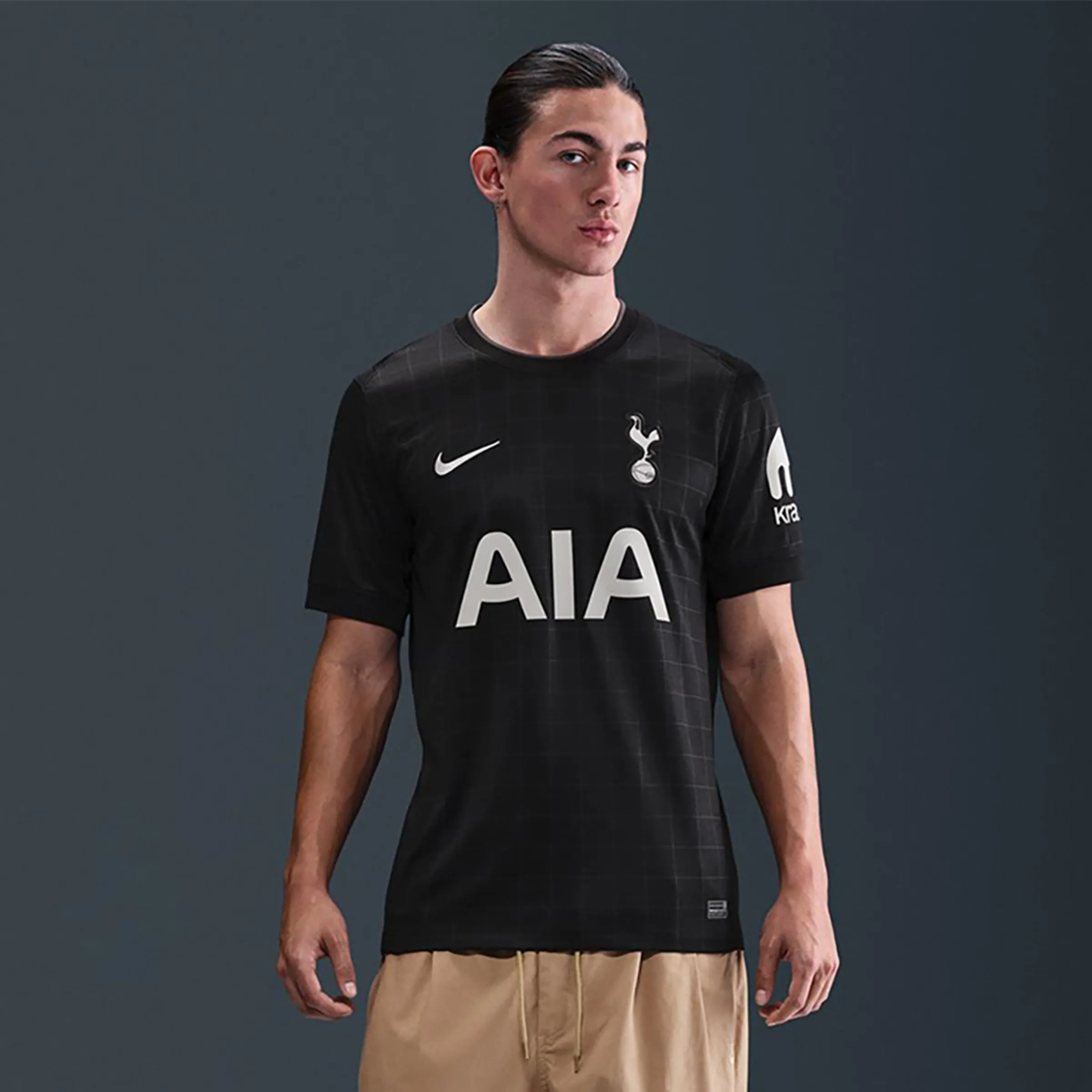 Футболка мужская вторая форма Тоттенхэм Хотспур 2025-2026 Стадиум Найк Nike, черный
Футболка мужская вторая форма Тоттенхэм Хотспур 2025-2026 Стадиум Найк Nike, черный