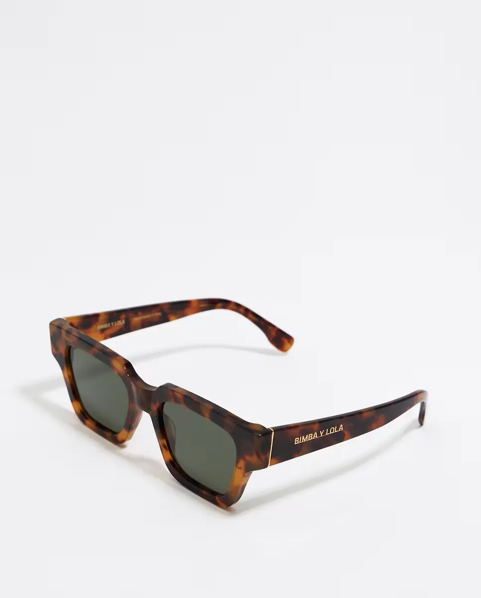 Женские солнцезащитные очки от RSF Mega Bimba y Lola, коричневый
Женские солнцезащитные очки от RSF Mega Bimba y Lola, коричневый