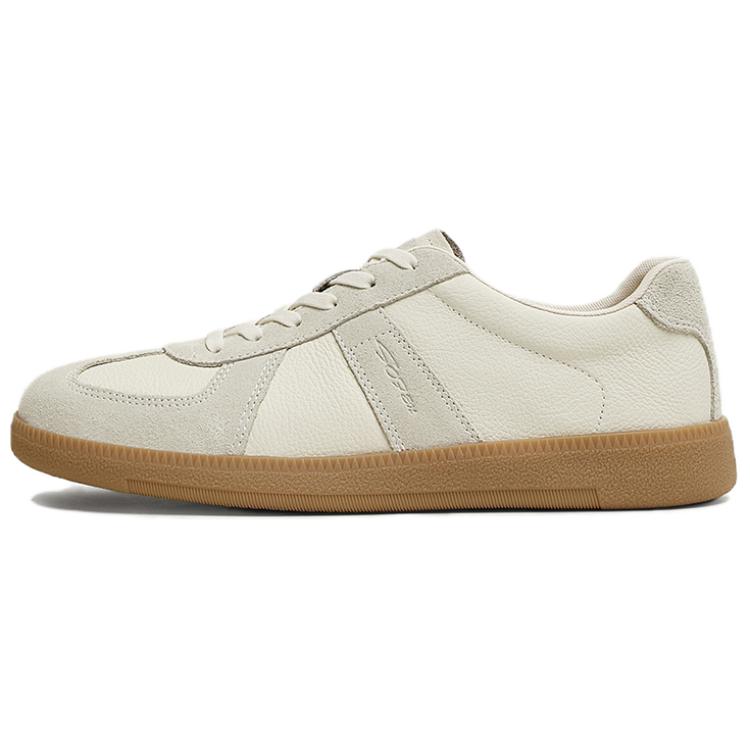 BASTO Низкие мужские кроссовки белого цвета
BASTO Низкие мужские кроссовки белого цвета