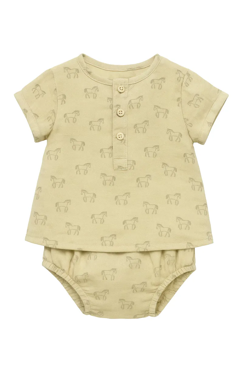 Детский комплект для мальчика из двух предметов с сафари-принтом BABIDÚ, бежевый
Детский комплект для мальчика из двух предметов с сафари-принтом BABIDÚ, бежевый