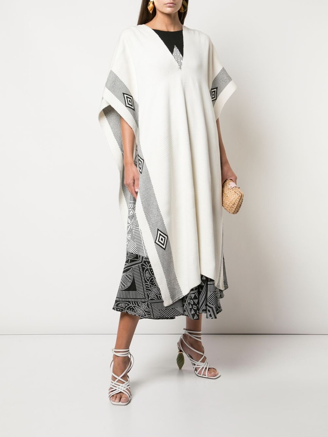 VOZ пончо с узором, белый
VOZ пончо с узором, белый