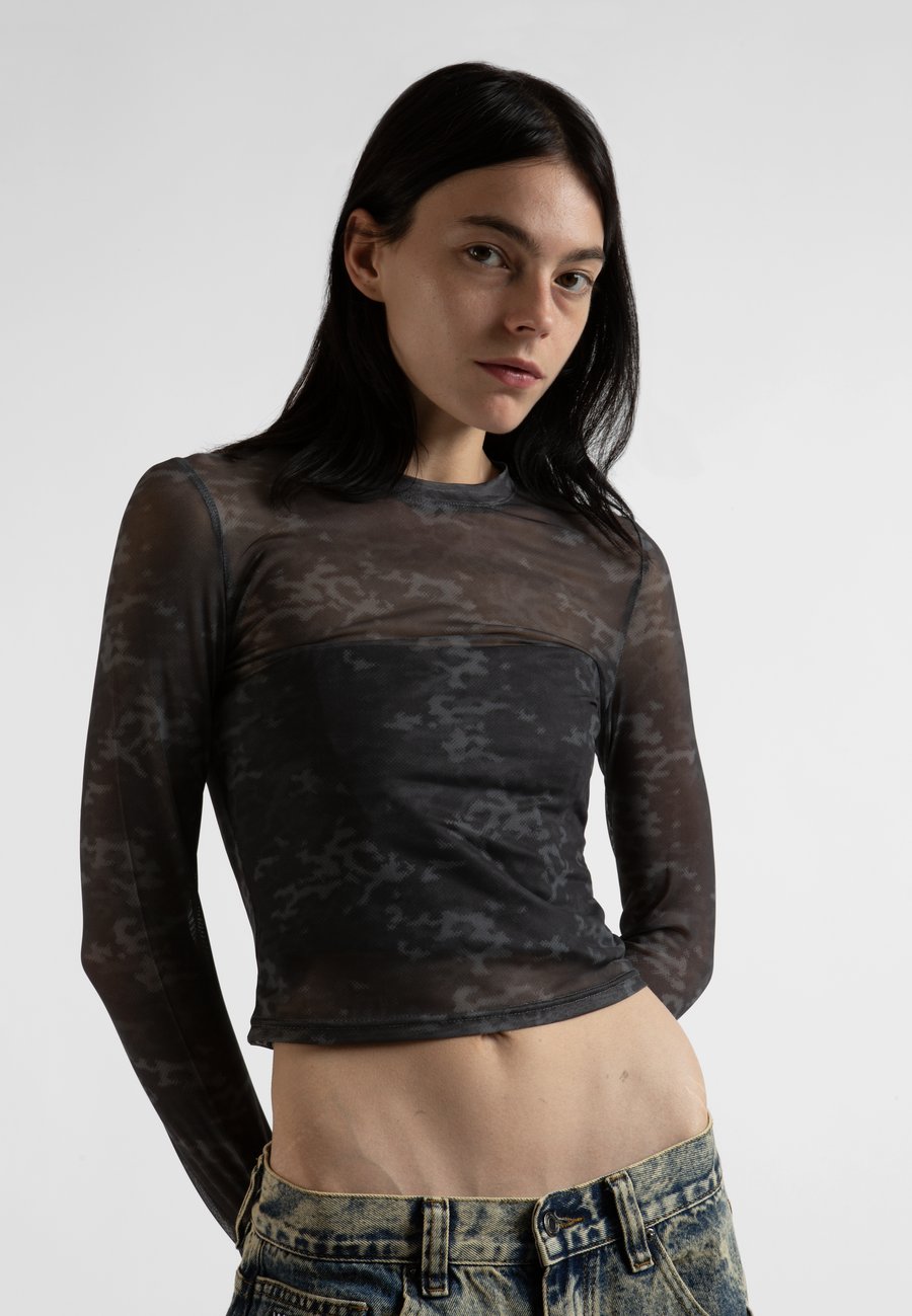 Топ Wasted Paris DIGICAMO, Black
Топ Wasted Paris DIGICAMO, Black