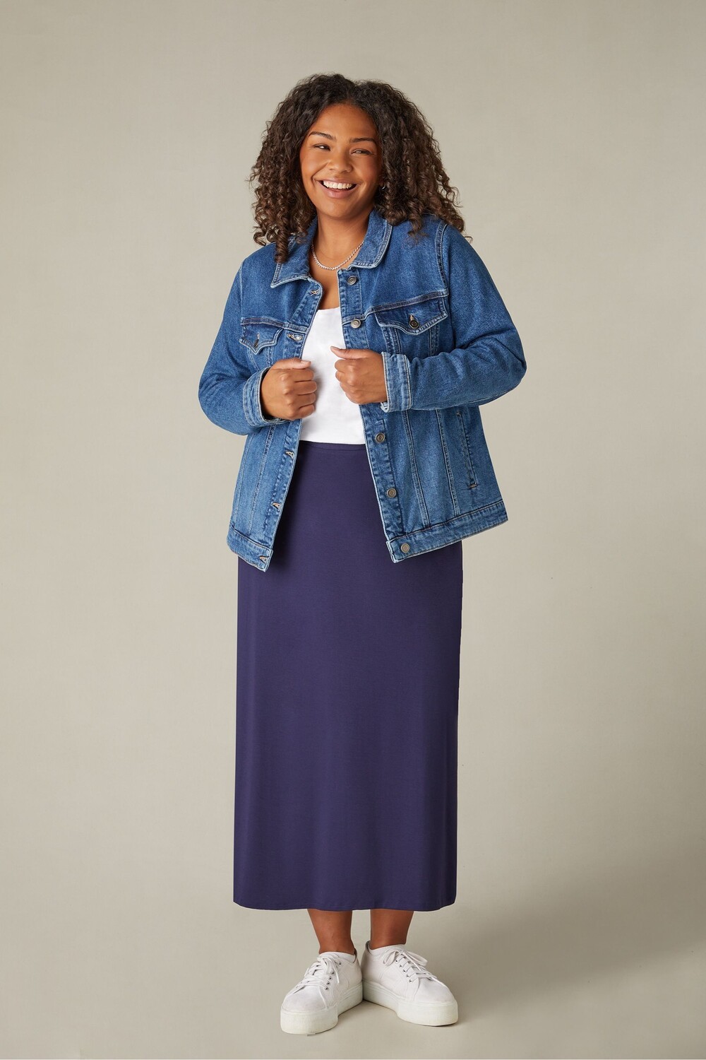 Юбка миди синего кроя из джерси Live Unlimited, синий
Юбка миди синего кроя из джерси Live Unlimited, синий