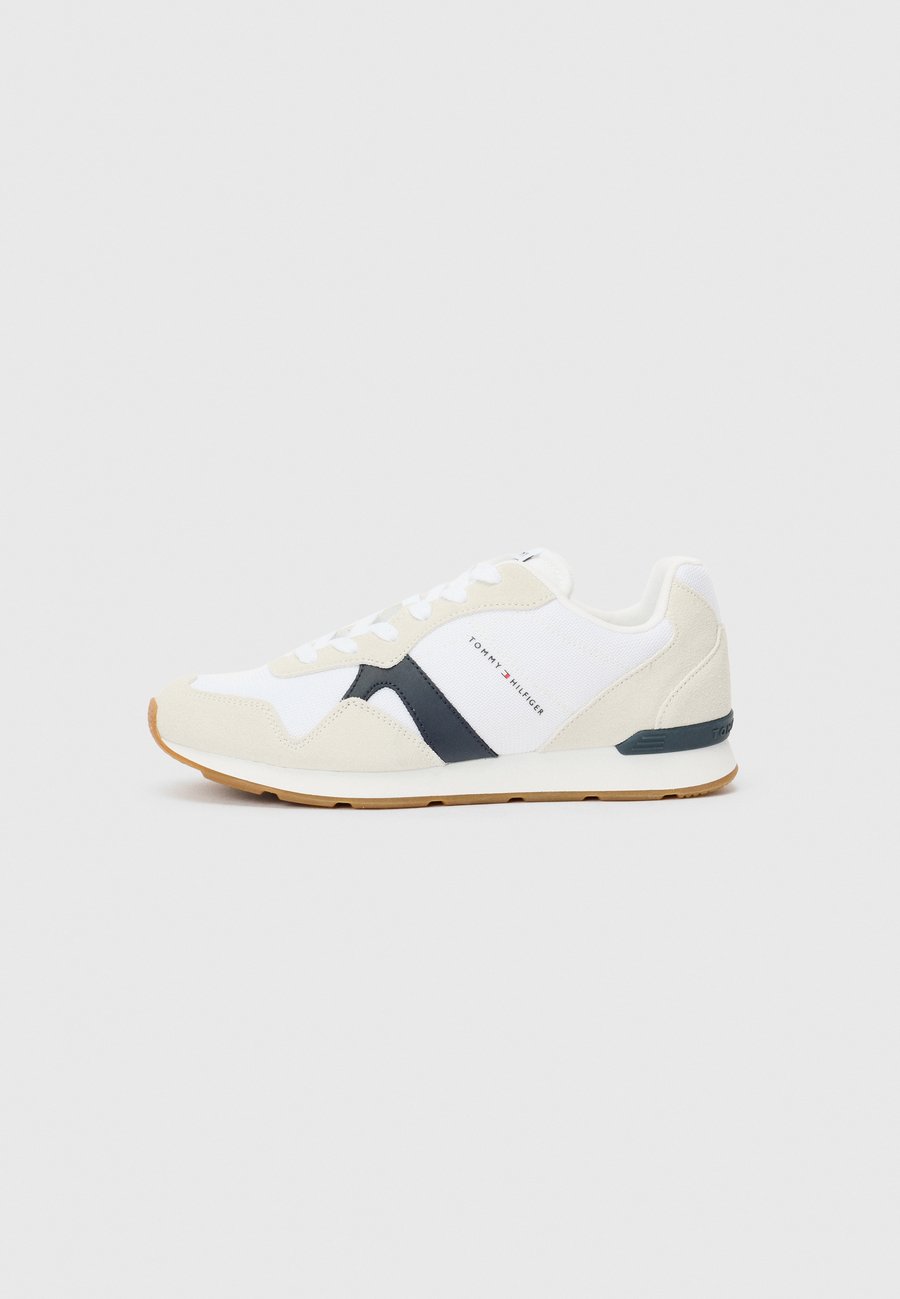Кроссовки Tommy Hilfiger RUNNER ICON MIX, White
Кроссовки Tommy Hilfiger RUNNER ICON MIX, White