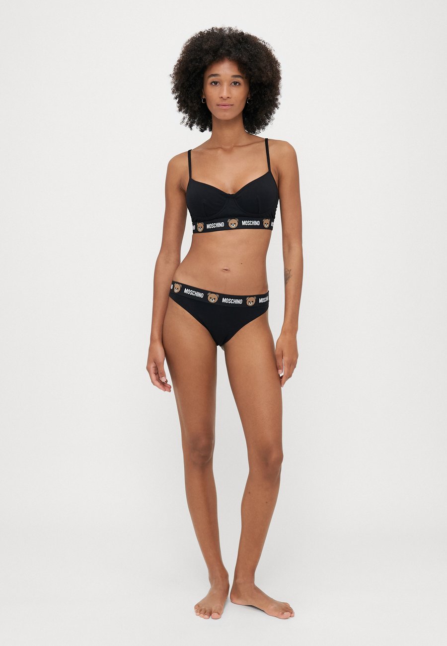 Брифы Moschino Underwear BRIEF 2 PACK, Black
Брифы Moschino Underwear BRIEF 2 PACK, Black