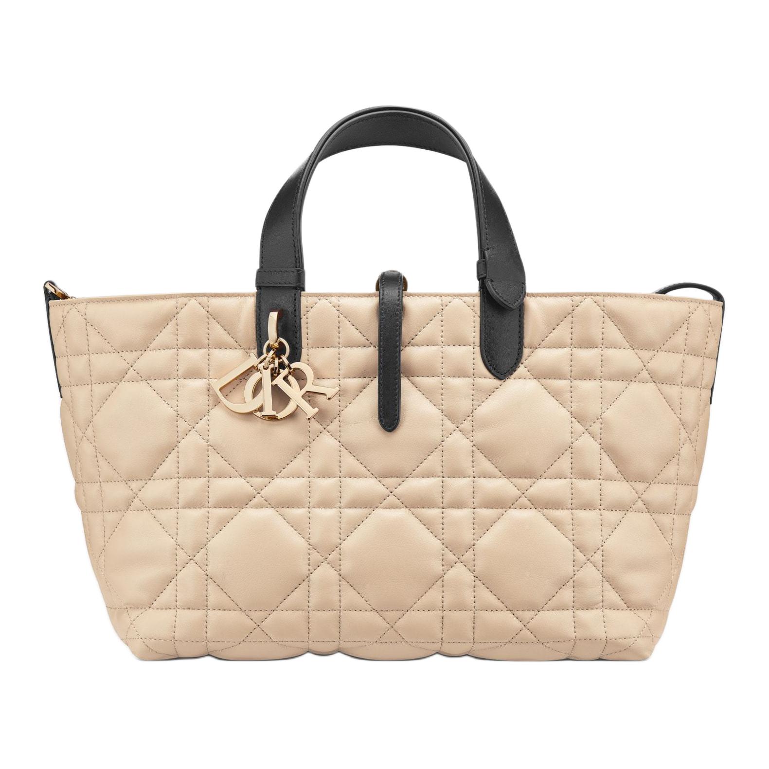 DIOR Сверхбольшая плетёная узорчатая кожаная сумка через плечо среднего размера для женщин бежевый и чёрный канат
DIOR Сверхбольшая плетёная узорчатая кожаная сумка через плечо среднего размера для женщин бежевый и чёрный канат