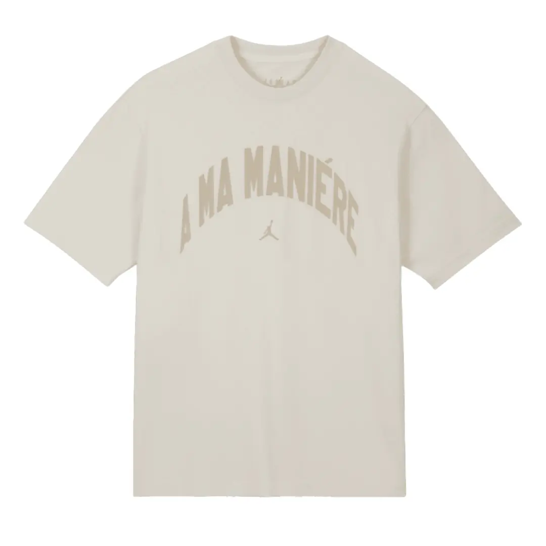 Футболка X A Ma Maniere Jordan белая
Футболка X A Ma Maniere Jordan белая