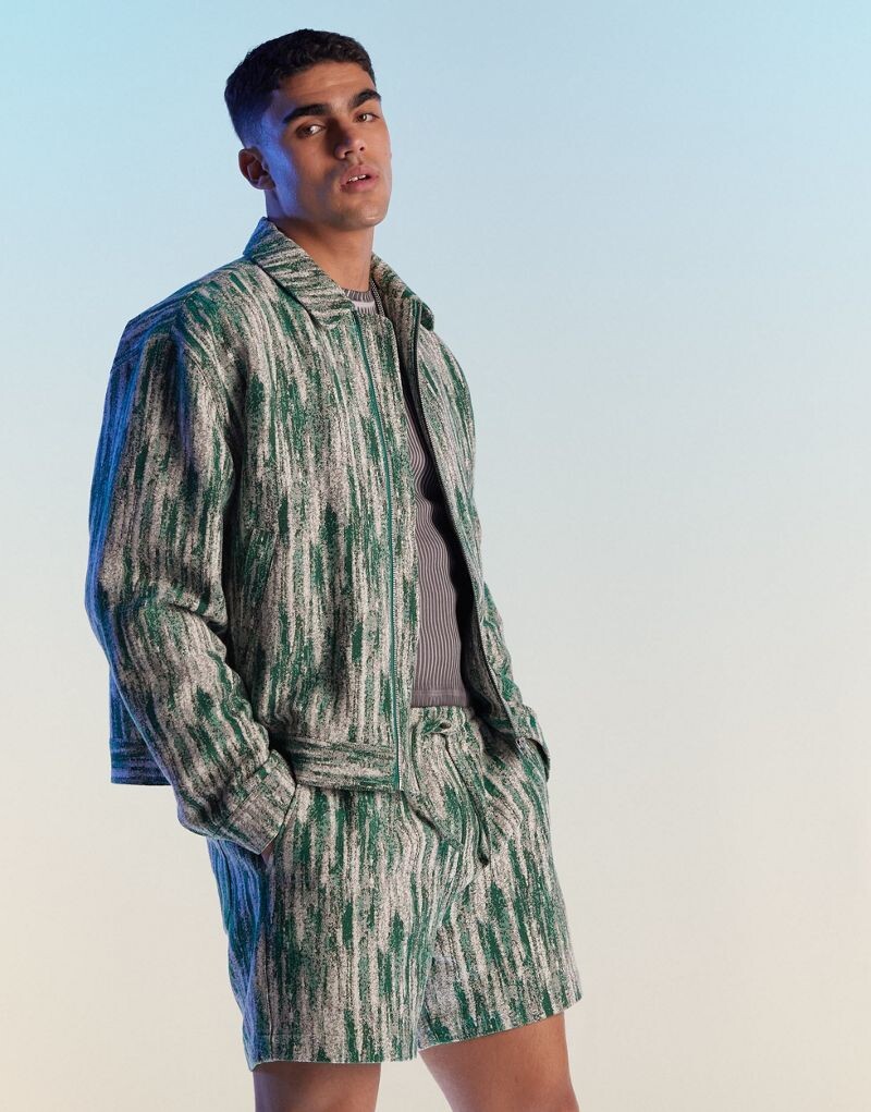 Зеленая объемная куртка Харрингтон с жаккардовым принтом ASOS DESIGN — часть комплекта
Зеленая объемная куртка Харрингтон с жаккардовым принтом ASOS DESIGN — часть комплекта