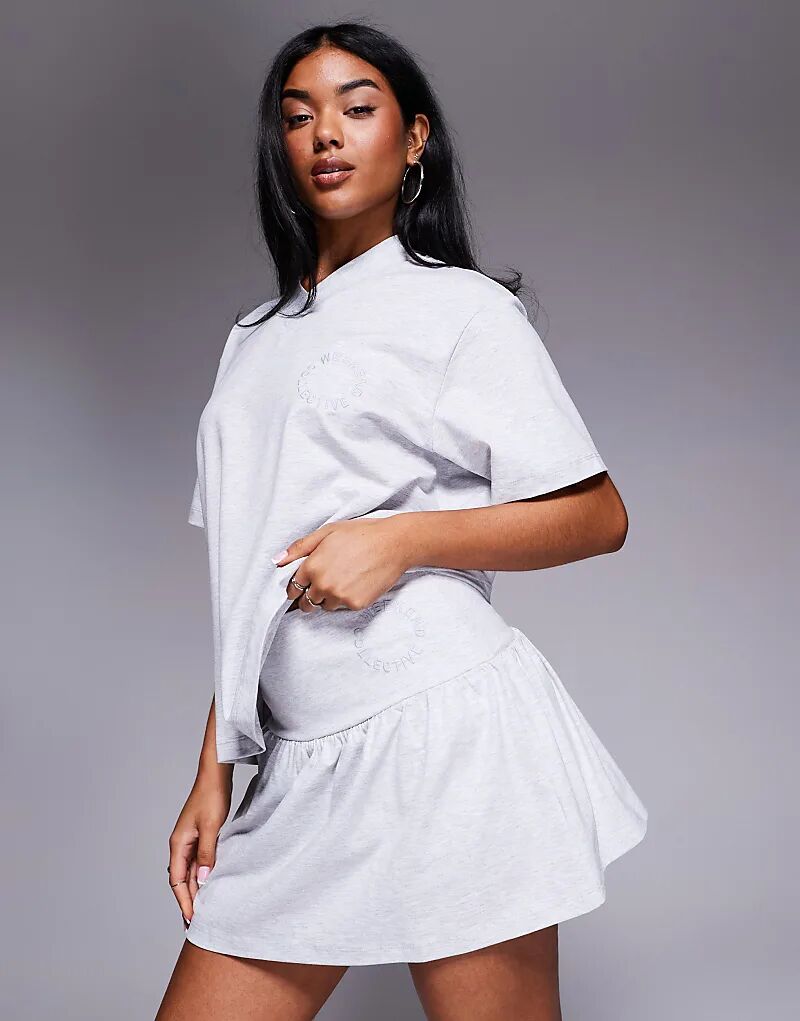 Юбка-шорты Weekend Collective с вышитым логотипом серого меланжа
Юбка-шорты Weekend Collective с вышитым логотипом серого меланжа