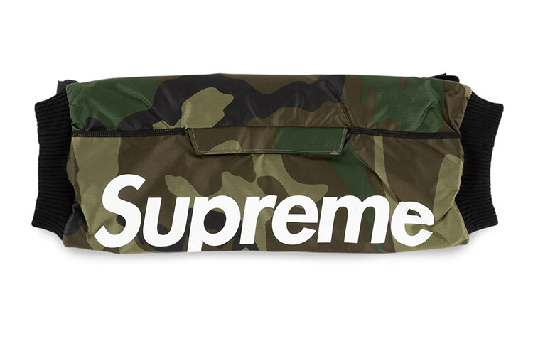 Клатч Supreme, камуфляжный
Клатч Supreme, камуфляжный