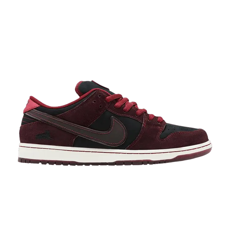 Кроссовки RIOT Skateshop x Dunk Low Pro SB QS 'Mahogany Dark Beetroot' Special Box, красный
Кроссовки RIOT Skateshop x Dunk Low Pro SB QS 'Mahogany Dark Beetroot' Special Box, красный