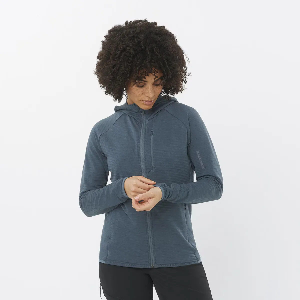 Женская легкая теплая толстовка Salomon Essential, синий
Женская легкая теплая толстовка Salomon Essential, синий