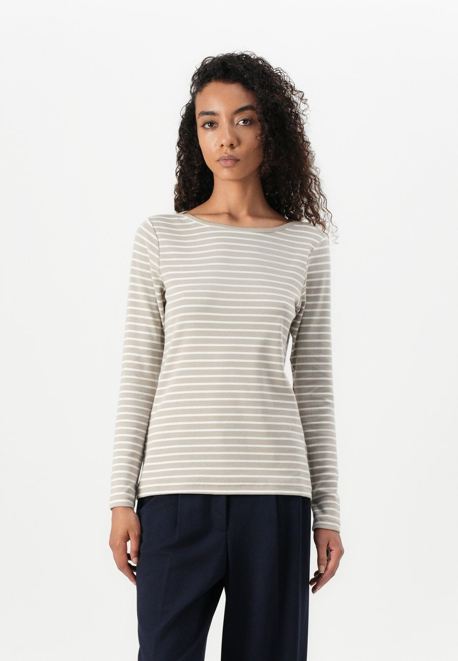 Топ TOM TAILOR STRIPED BOAT NECK, Taupe/Offwhite /Beige
Топ TOM TAILOR STRIPED BOAT NECK, Taupe/Offwhite /Beige