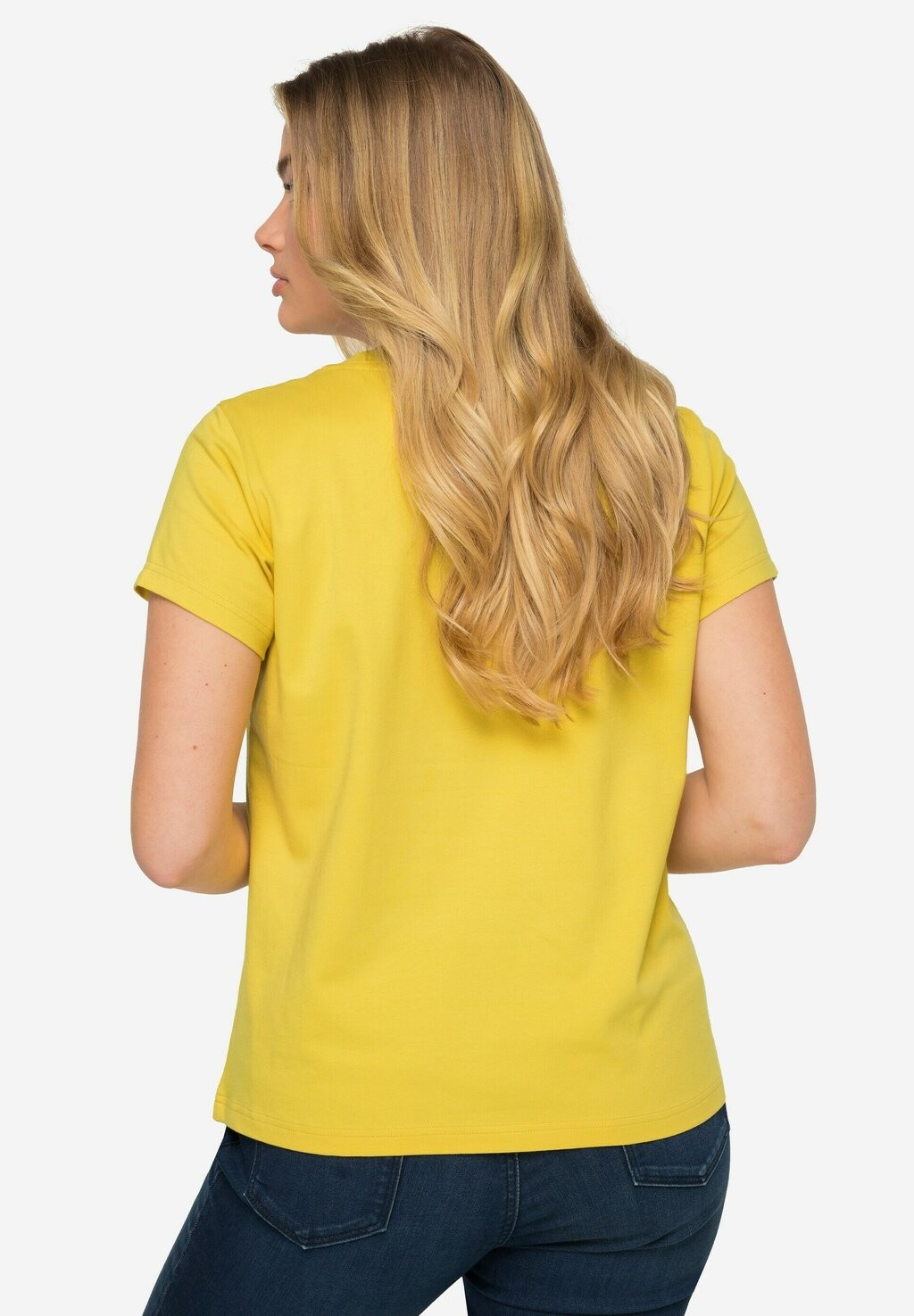 Базовая футболка KLEINER KNOTEN V-AUSSCHNITT HALBARM LAURASØN, желтый
Базовая футболка KLEINER KNOTEN V-AUSSCHNITT HALBARM LAURASØN, желтый