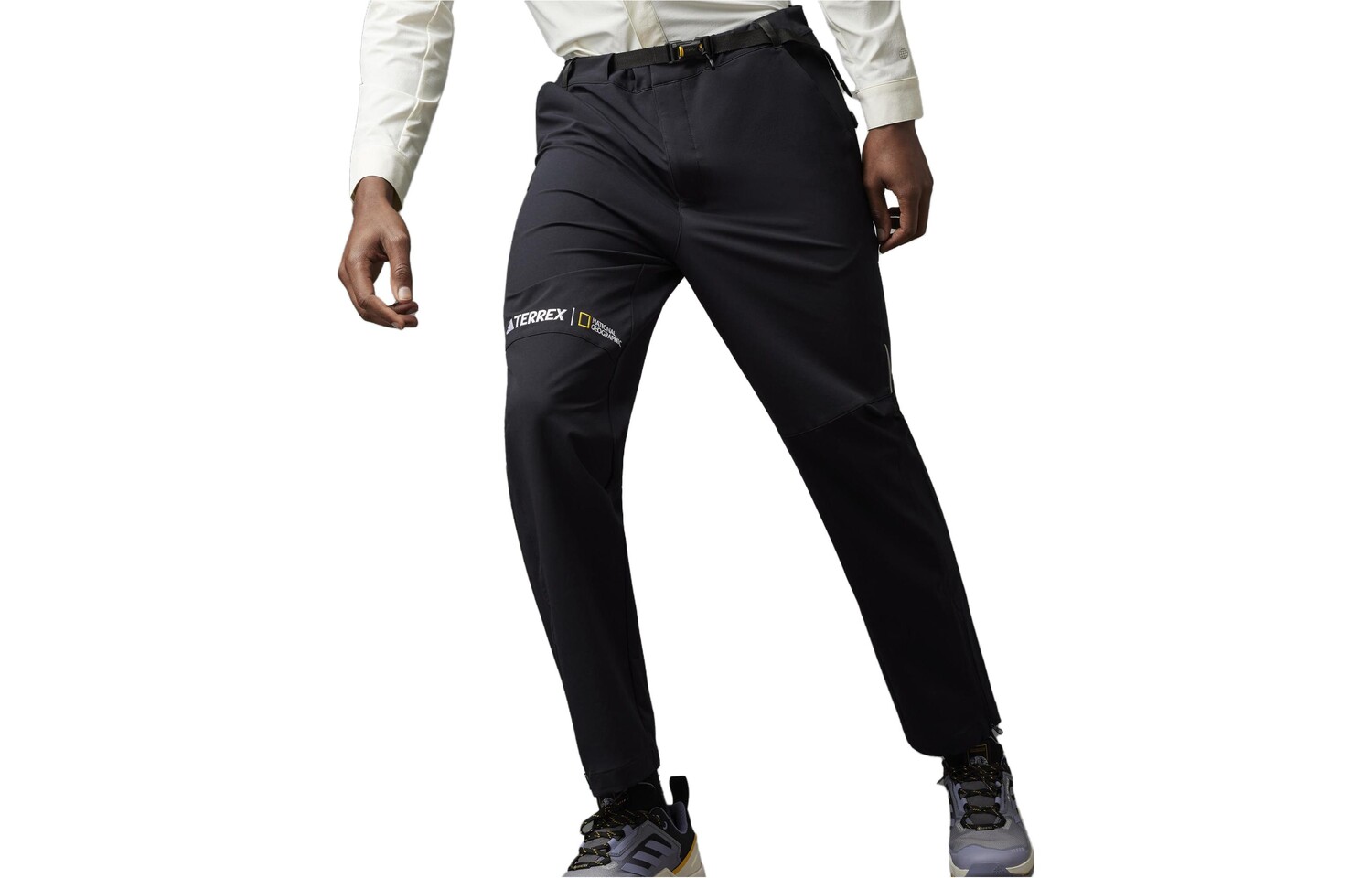 Трикотажные спортивные штаны мужские черные Adidas, черный
Трикотажные спортивные штаны мужские черные Adidas, черный