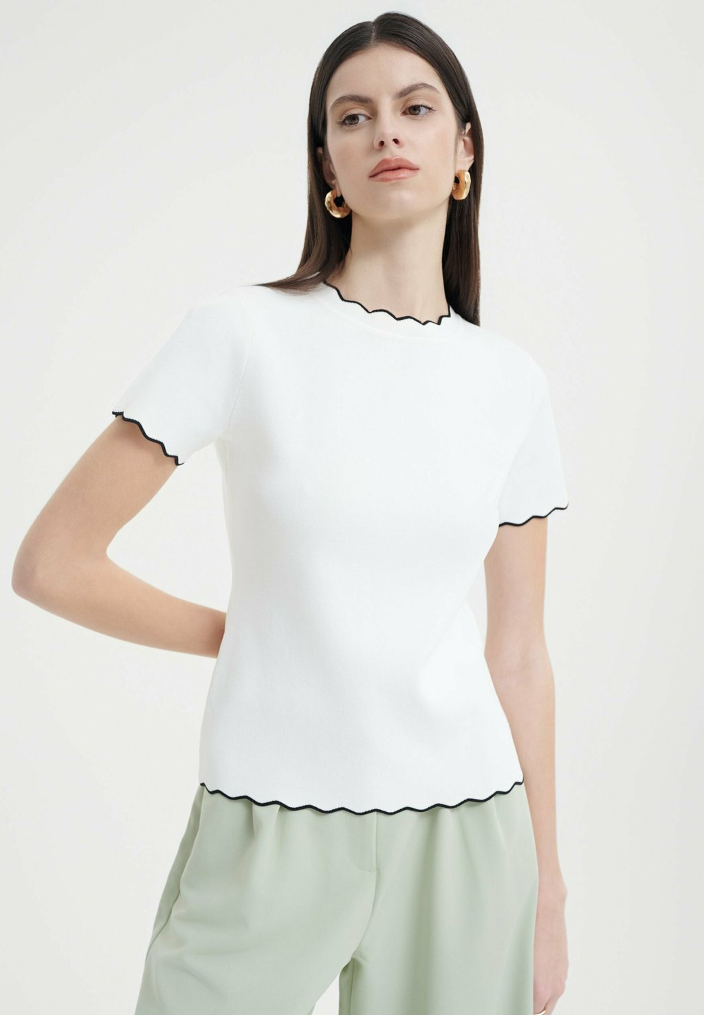 Футболка с принтом Greenpoint, слоновая кость
Футболка с принтом Greenpoint, слоновая кость