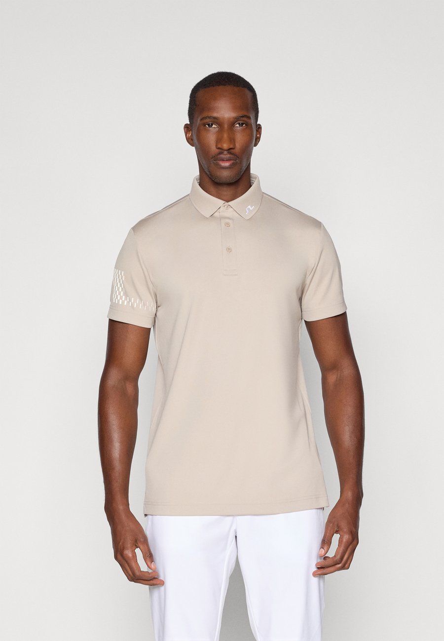 Поло J.LINDEBERG Sports HEATH , String/Beige
Поло J.LINDEBERG Sports HEATH , String/Beige