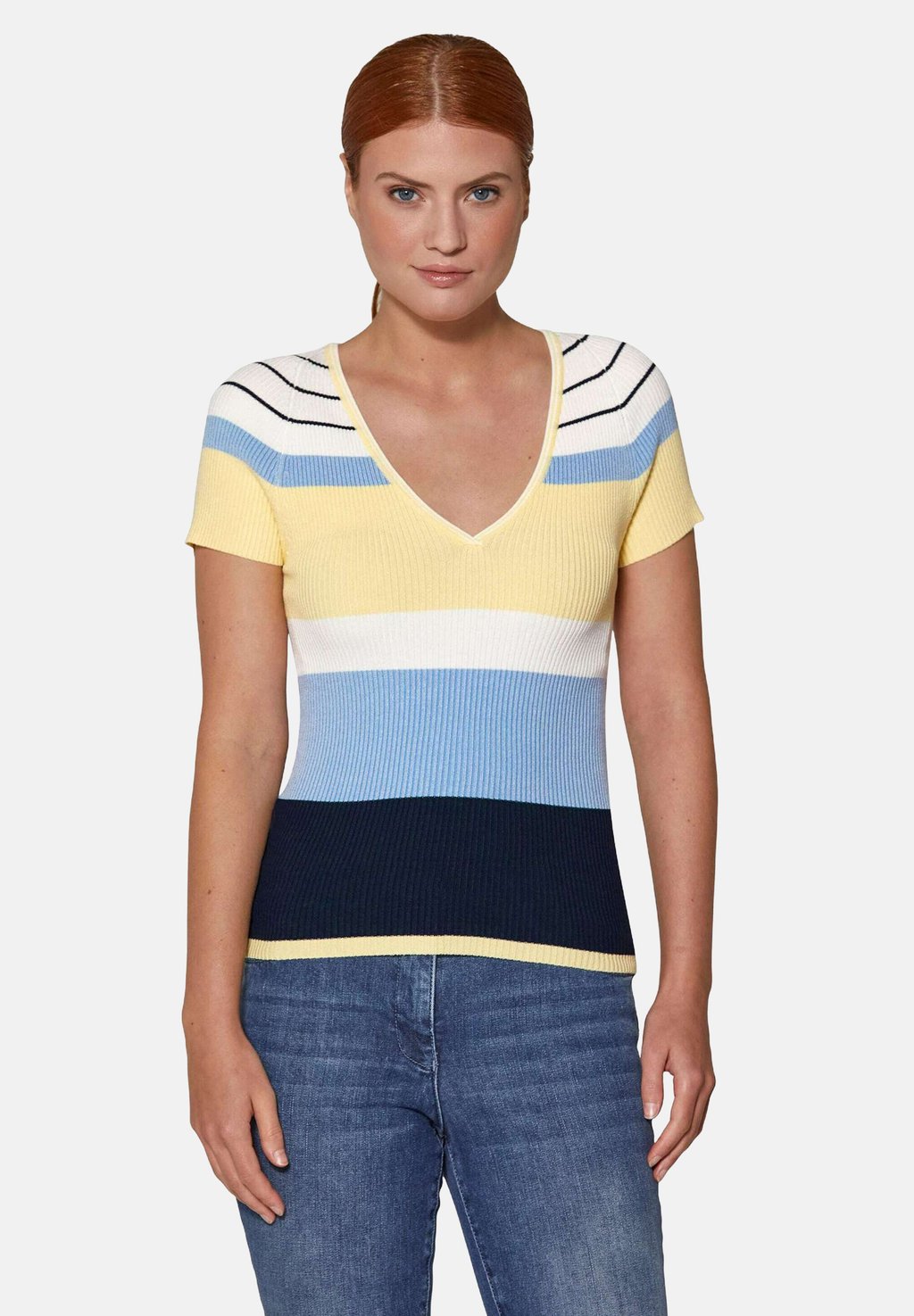 Футболка с принтом MADELEINE, белый
Футболка с принтом MADELEINE, белый