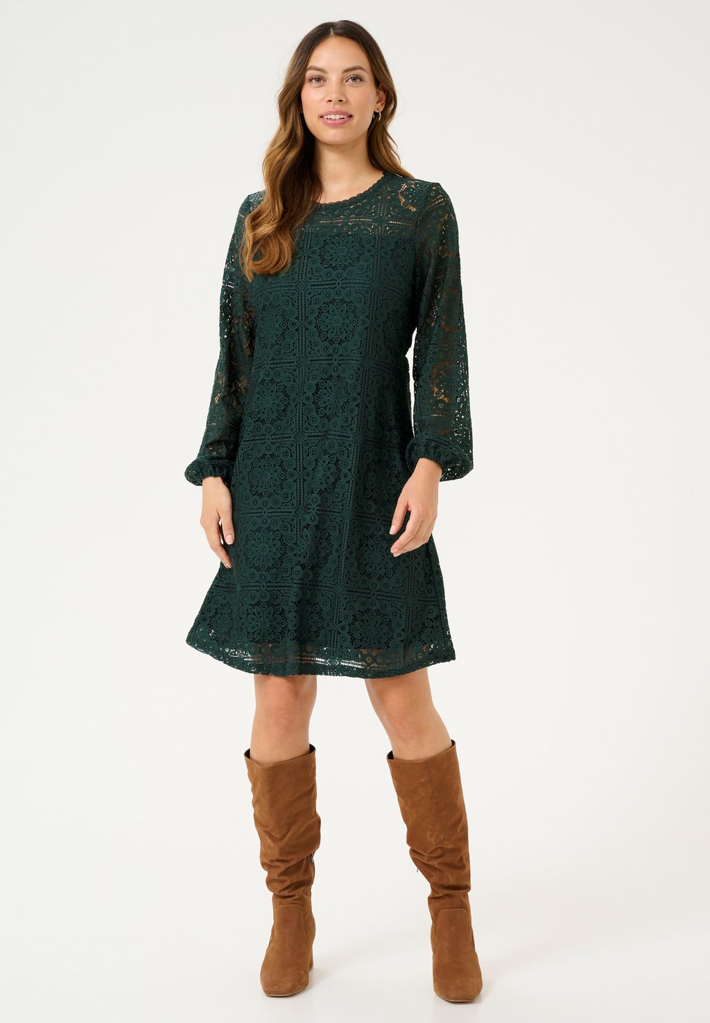 Повседневное платье TILEY ZALLY FIT Cream, темно-зеленый
Повседневное платье TILEY ZALLY FIT Cream, темно-зеленый