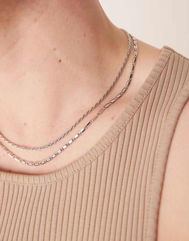 Набор из двух цепочек в серебряном цвете Asos Design
Набор из двух цепочек в серебряном цвете Asos Design